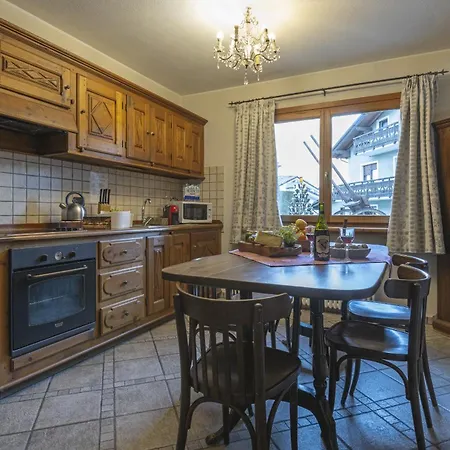 Au Petit Chevrot Cerise