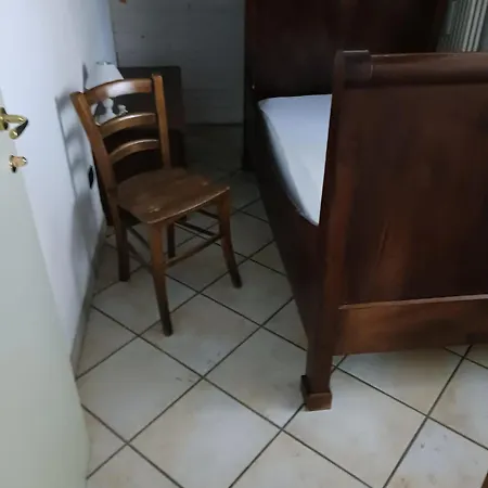 Au Petit Chevrot 2* Αόστα