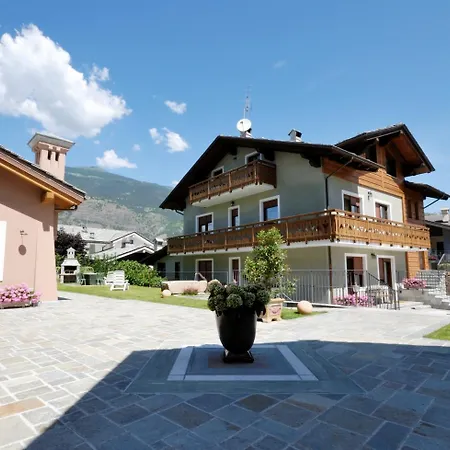 Aparthotel Au Petit Chevrot 4*