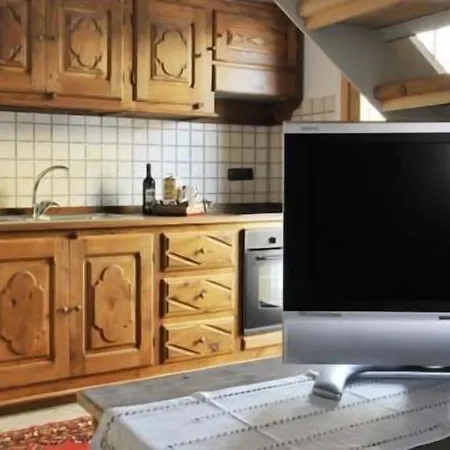 Au Petit Chevrot Aparthotel