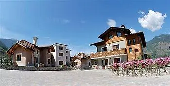 Au Petit Chevrot Ξενοδοχείο με διαμερίσματα Αόστα