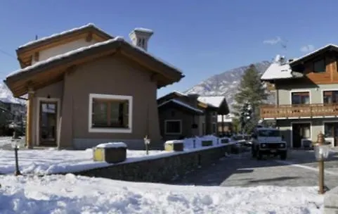 Au Petit Chevrot Aparthotel